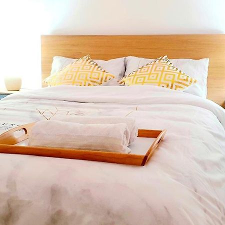 Amazing Modern Room 4 Min From The Tram Йерусалим Екстериор снимка